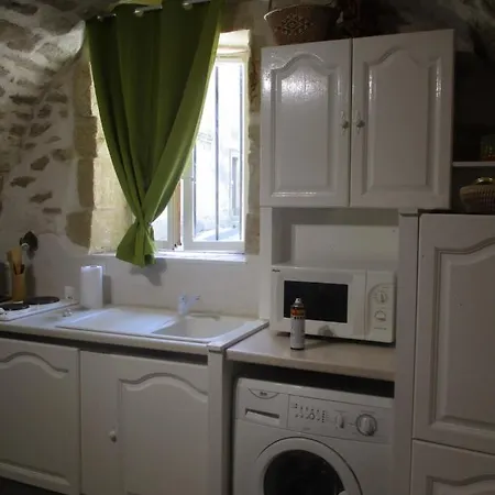 Location Meuble 19m² Proche De La Apartment Aubais