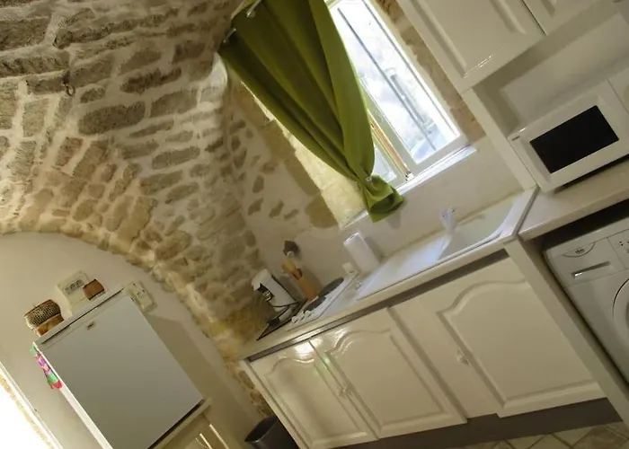 Appartement Location Meuble 19m² Proche De La Aubais